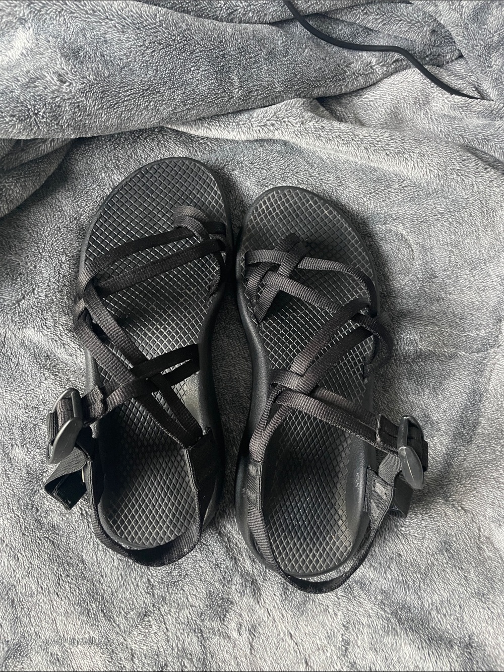 Women’s Black Chacos ZX/2 Cloud Dual Strap